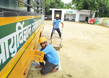 Bus CNG Cylinder Testing